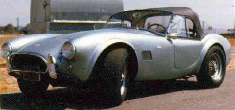 1963 A.C. Cobra 289 'slabside' - another original!  Do you see tread on that front tire?